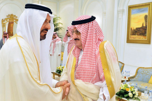  الأمير محمد بن نواف يتلقى تعازي الأمير سعود بن عبد المحسن
