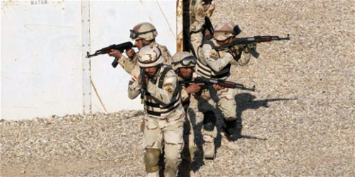 عمليات الأنبار تعلن تحرير ساحة الاعتصام.. ورفع العلم العراقي 