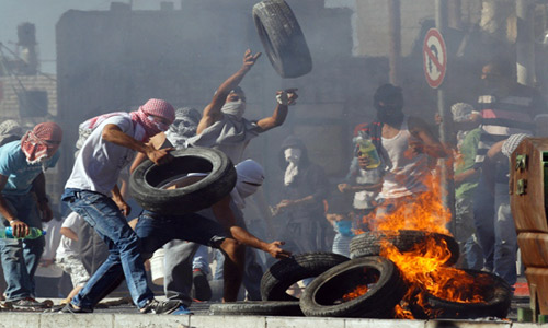  الاحتلال يعتقل 100 فلسطيني في محاولة لإطفاء لهيب انتفاضة القدس