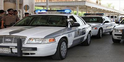 شرطة محافظة الجبيل توقع بتشكيل عصابي لسرقة المركبات والعبث بها 