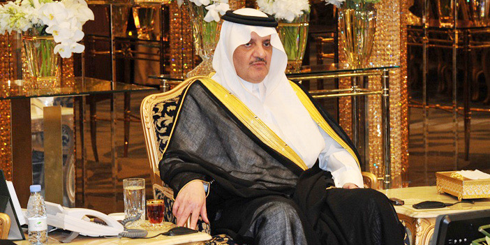  الأمير سعود بن نايف خلال المجلس