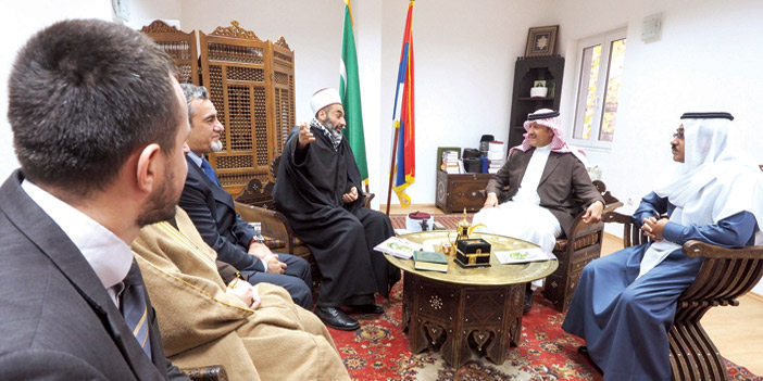  الأمير سلطان بن سلمان مع مفتي جمهورية صربيا الشيخ محمد يوسف صباهيتش