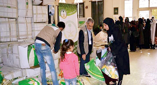 الحملة الوطنية السعودية لنصرة الأشقاء في سوريا توزع 18.500 قطعة شتوية في بعلبك 