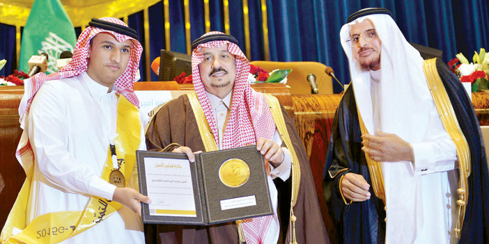 كرَّما الفائزين بجوائز قياس للتميز بفروعها الثلاثة بحضور وزير التعليم 