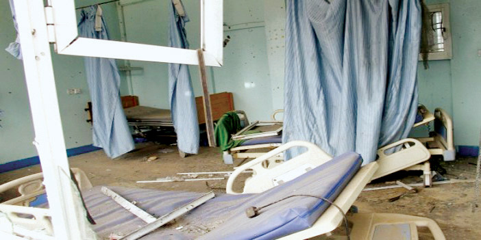  إحدى غرف التمريض بمستشفى الثورة بتعز تطالها قذائف الحوثيين