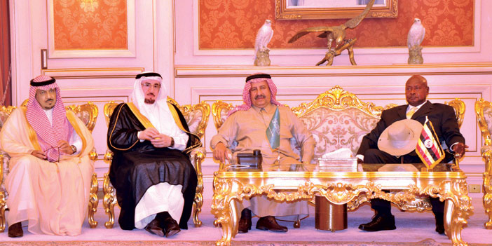 رئيس أوغندا يزور الأمير سلطان بن محمد بن سعود الكبير 