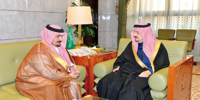 أمير منطقة الرياض يستقبل الرئيس الفخري لمجلس الجمعيات التعاونية ورئيس جامعة نايف العربية 