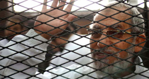 السجن 10 سنوات لمرشد الإخوان بمصر 