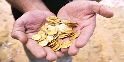 اكتشاف كنز من الذهب يعود تاريخه لـ(2000) عام 