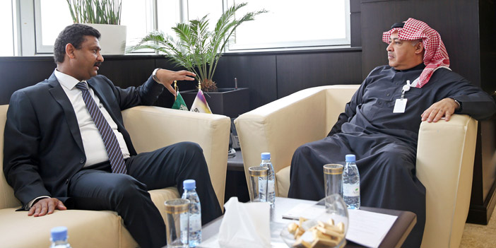  من لقاء رئيس مجموعة STC مع رئيس الاتصالات السودانية في الرياض