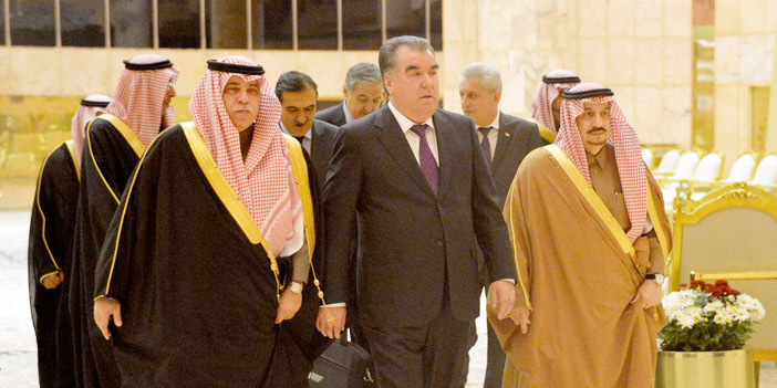 رئيس جمهورية طاجيكستان يصل الرياض 