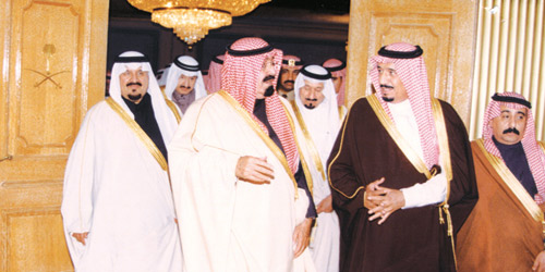  صورة للملك سلمان مع الراحلين الملك عبدالله والأمير سلطان-رحمهماالله