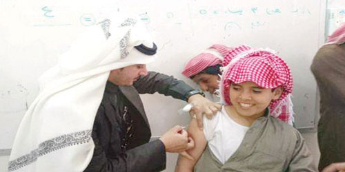  تطعيم أحد الطلاب