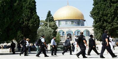 عشرات المحتلين اليهود يقتحمون المسجد الأقصى 