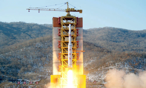  لحظة إطلاق الصاروخ البالستي الكوري الشمالي