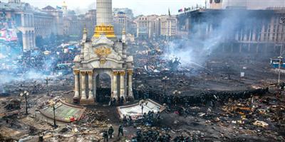 صدامات عنيفة بين الحرس الوطني والراديكاليين في ميدان كييف 