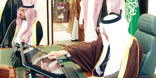  الأمير خالد الفيصل يدشن أحد المشاريع التنموية في المحافظات الشرقية