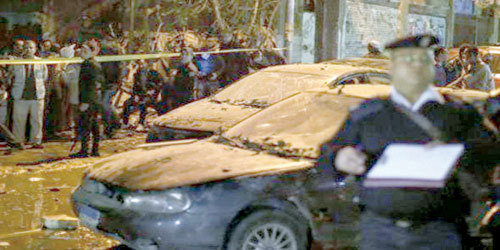 تهشُّم خمس سيارات في انفجار جسم غريب بجوار نادي الطلبة العماني