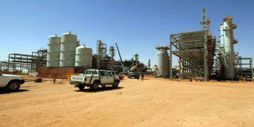 القاعدة تتبنى الهجوم على منشأة الغاز بالجزائر 