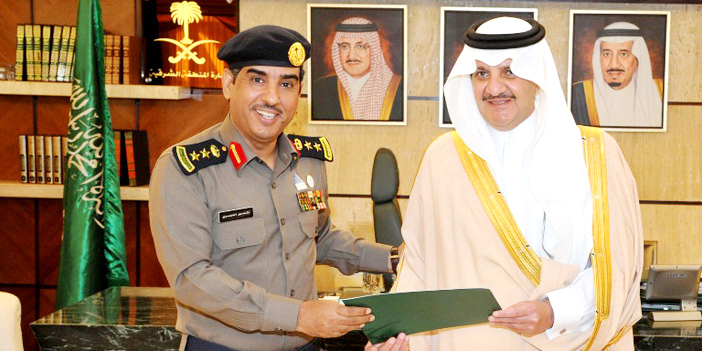  الأمير سعود بن نايف يكرم رئيس لجنة الاحتفال