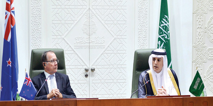  معالي وزير الخارجية ونظيره النيوزيلندي يتحدثان للصحفيين في الرياض أمس