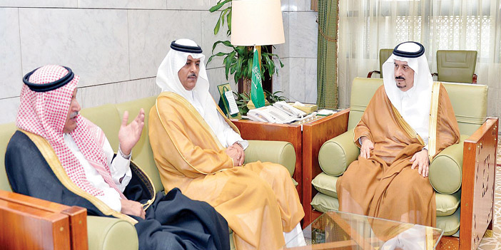  الأمير فيصل بن بندر يستقبل رئيس مجلس خيرية مرضى الأيدز
