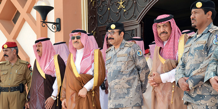  الأمير مشعل خلال إعلانه انطلاقة مسيرة الآليات الأمنية المشاركة