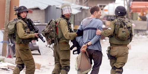   الاحتلال مستمر في حملات الاعتقال بحق الفلسطينيين ... (من المصدر)