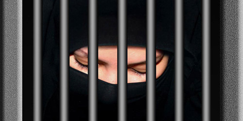 السجن 5 أعوام لـ«مجنسة» عثر بحوزتها على مخدرات 