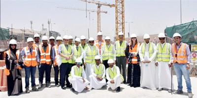 (30) سفيراً يطلعون على إنجازات آلات حفر الأنفاق في مشروع قطار الرياض 