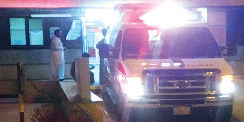  سيارة الهلال الأحمر في المستشفى