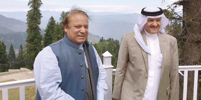  رئيس دولة باكستان والأمير سلطان بن سلمان