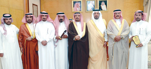  الأمير سعود يستقبل الشمري والعتيبي والمكرَّمين