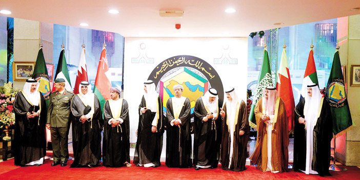  صورة جماعية لأعضاء السلك الدبلوماسي بدول مجلس التعاون