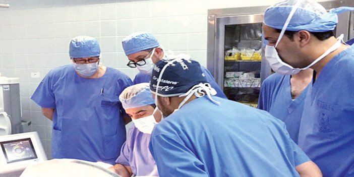 «طبية» جامعة الملك سعود تُجري أولى عمليات علاج الجلوكوما بالموجات فوق الصوتية 