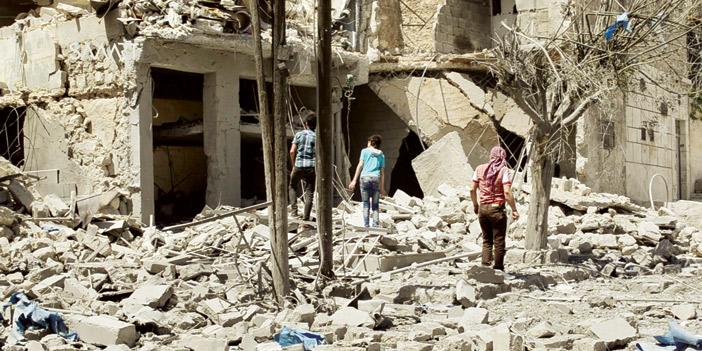  أثر الدمار الذي خلفته ضربات قوات الأسد