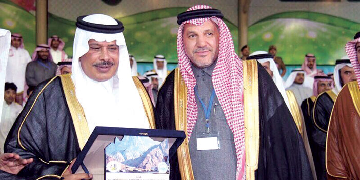   الأمير مشاري بن سعود في مهرجان سابق