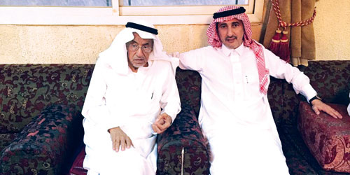  السويلم زار الشيخ عبدالله الزير في منزله