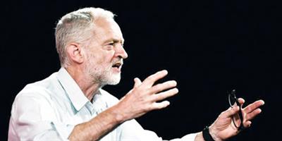 استقالات جديدة تزيد الضغوط على زعيم حزب العمال البريطاني المعارض 