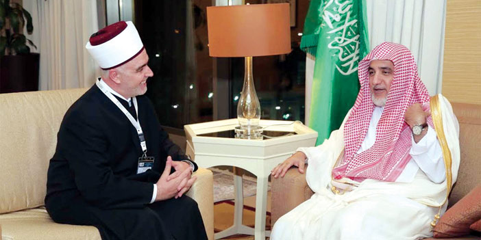 وزير الشؤون الإسلامية يستقبل رئيس المشيخة الإسلامية في البوسنة والهرسك 