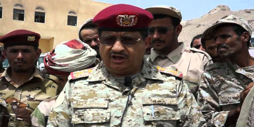 رئيس هيئة أركان الجيش اليمني:نعمل بشكل مستمر على دحر المليشيا الانقلابية 