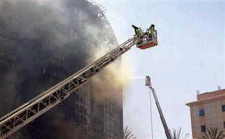 فرق الدفاع المدني تسيطر على حريق في فندق بمكة المكرمة 