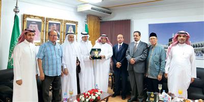 وفد مجلس أمناء مركز الملك عبد الله الدولي لخدمة اللغة العربية يزور الملحقية الثقافية بمصر 