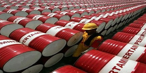توقعات بعودة سوق المنتجات النفطية للتوازن بحلول 2017 