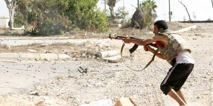  عنصر من القوات الليبية أثناء الاشتباك مع داعش في سرت