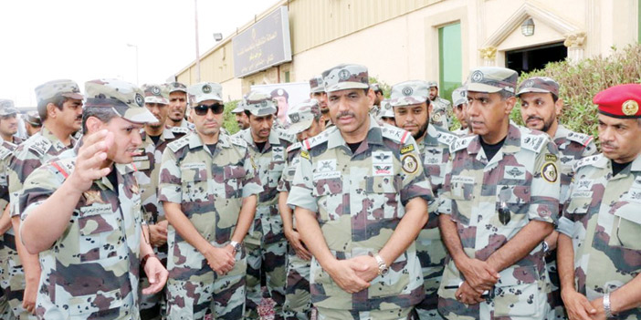 قائد قوات أمن الحج يجتمع بمنسوبي قوات الطوارئ الخاصة بمعسكر عرفة 