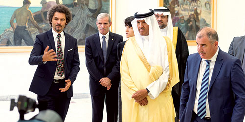   من زيارة الأمير سلطان لمتحف الفنون