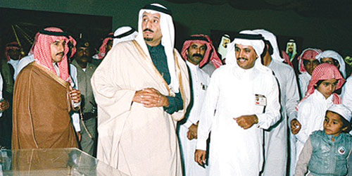   الملك سلمان في إحدى زياراته التفقدية لمدينة الجبيل الصناعية