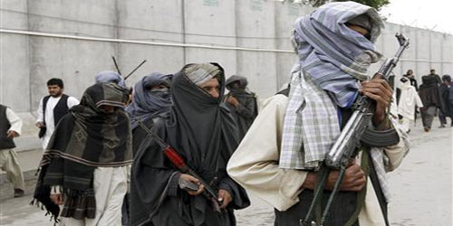 مقاتلو طالبان يدخلون مدينة قندوز بشمال أفغانستان 
