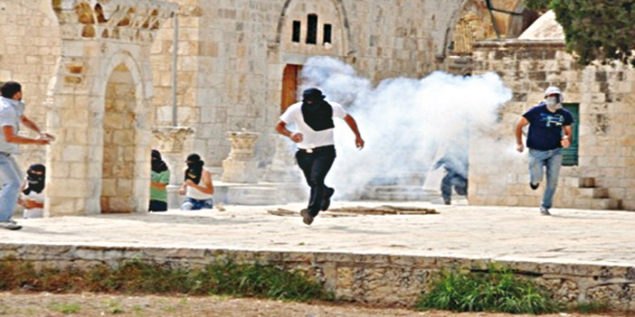  مواجهات مع عناصر من الشرطة الإسرائيلية في مدينة القدس